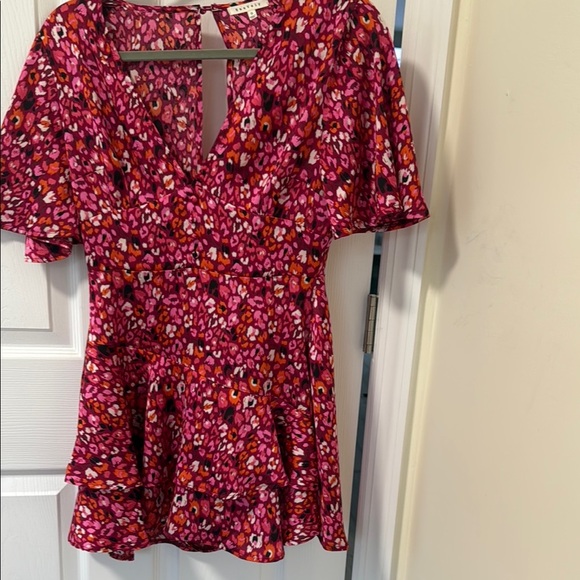 Pink romper - Picture 4 of 4